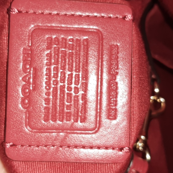 🛍Coach Bag Flawless- Beautiful❣Red Flawless Bag🛍Make an Offer! - Picture 10 of 13